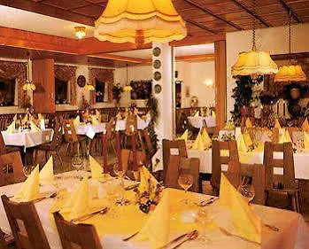Wellness- Und Joeckel Hotel 3*